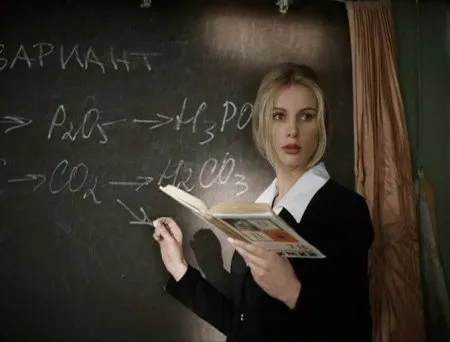 Radziecka nauczycielka mdleje po zobaczeniu nagiego ucznia (WIDEO)