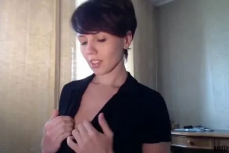 Mashulya29 sprośna dziwka chce być pieprzona (WIDEO)